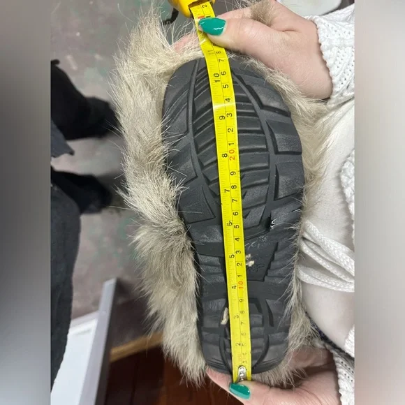 Vintage Modes Power 38 CREAM FUR BOOTS EUC - Picture 6 of 7